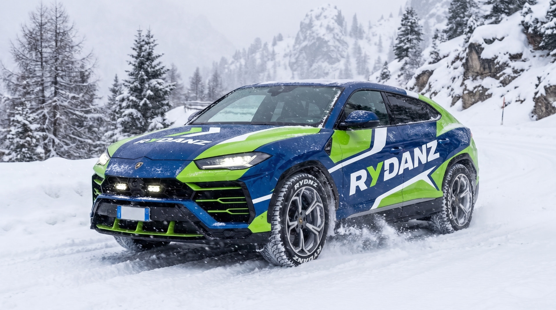 Lamborghini Urus RYDANZ в зимних горах
